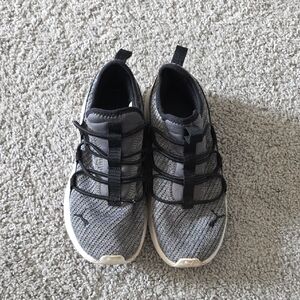 🐆 Puma Charcoal & Ebony Sneakers – Size 7 | Casual Everyday Style